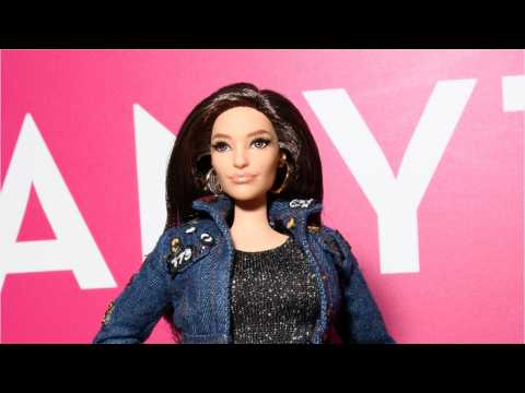 VIDEO : Barbie Gets New Super Mario-Related Wardrobe
