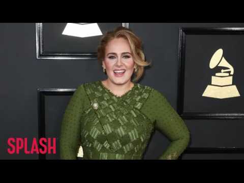VIDEO : Adele throws Titanic-themed 30th birthday bash