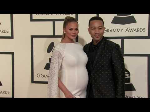 VIDEO : Chrissy Teigen Gives Birth To Baby #2
