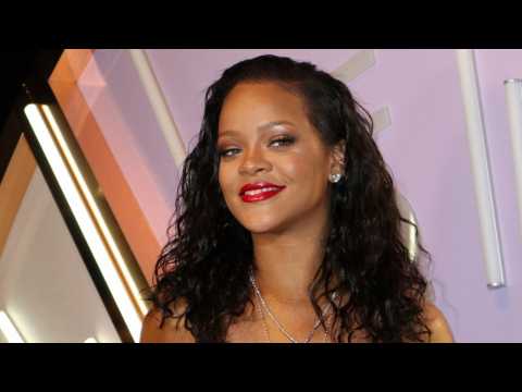 VIDEO : Man Who Broke Into Rihanna's Home Charged With Stalking