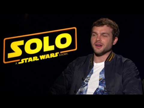 VIDEO : 'Solo: A Star Wars Story' Actors Address Fans