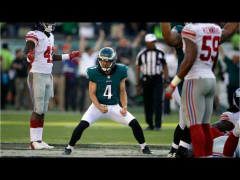 VIDEO : Eagles Beat Giants In Close NFL Game