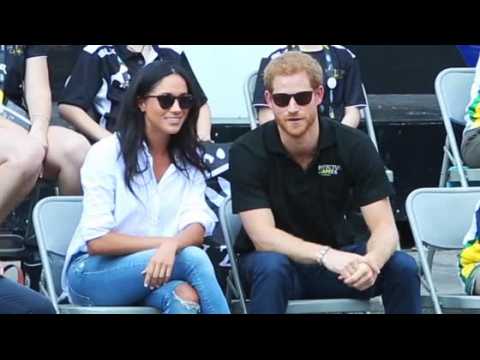 VIDEO : It's Official! Prince Harry and Megan Markle Finally Appear Together