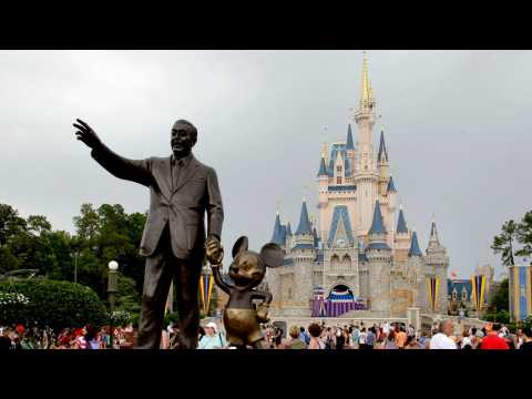 VIDEO : Traders Are Betting Billions Against Disney