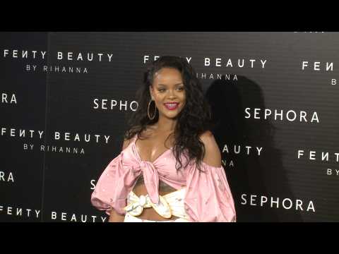 VIDEO : Rihanna presenta Fenty Beauty en Madrid