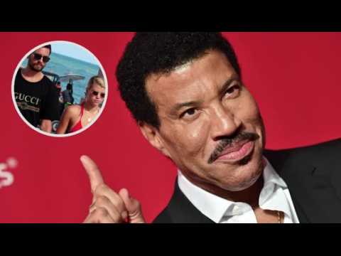 VIDEO : Lionel Richie isn't thrilled with Sofia Richie and Scott Disick's relationship