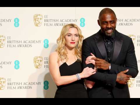 VIDEO : Kate Winslet gushes over Idris Elba