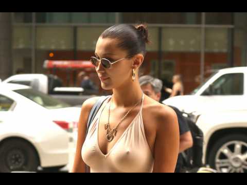 VIDEO : Bella Hadid owns over 200 pairs of trainers