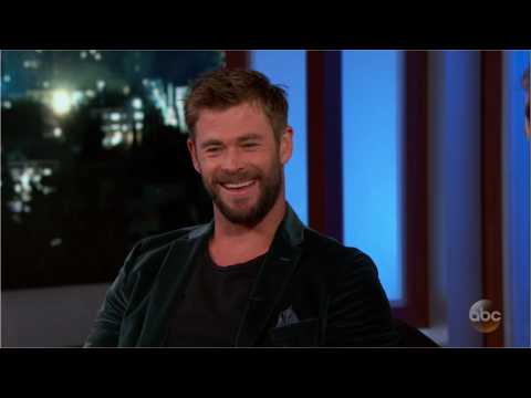 VIDEO : Matt Damon Crashed Chris Hemsworth's Interview On Jimmy Kimmel Live