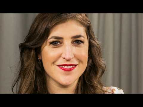 VIDEO : Mayim Bialik Apologizes For Weinstein Op-Ed