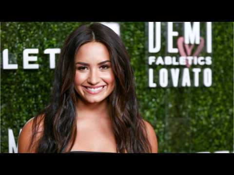 VIDEO : Demi Lovato's Side-By-Side Photo Transformation