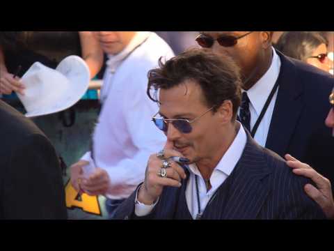 VIDEO : Johnny Depp n'en a pas fini avec ses batailles juridiques !