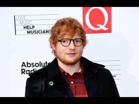 VIDEO : Ed Sheeran rode to pub after cycling crash