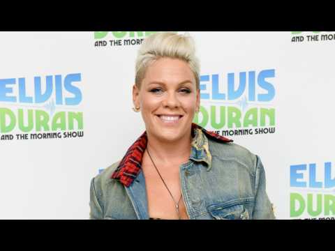 VIDEO : Pink: Christina Aguilera Tried to Punch Me Once