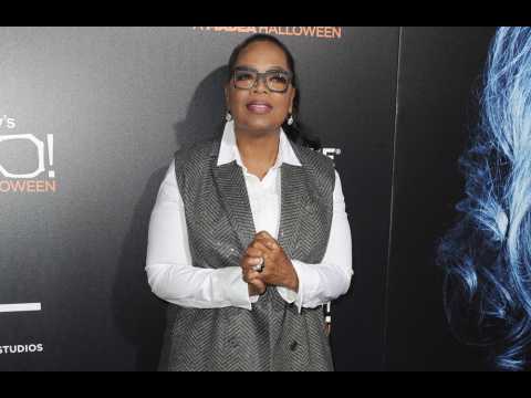 VIDEO : Oprah Winfrey speaks out on Hollywood sex scandals