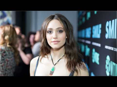 VIDEO : Emmy Rossum Talks Burt's Bees New Make Up