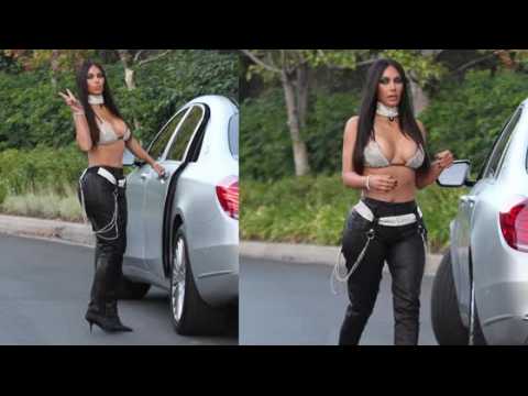 VIDEO : Kim Kardashian gets slammed for dressing up as Aaliyah.