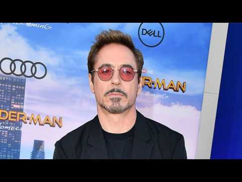 VIDEO : Robert Downey Jr. Shares Avengers BTS Photo