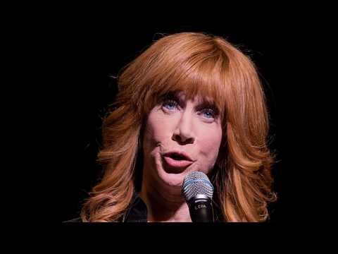 VIDEO : Kathy Griffin Says Andy Cohen Offered Her Cocaine
