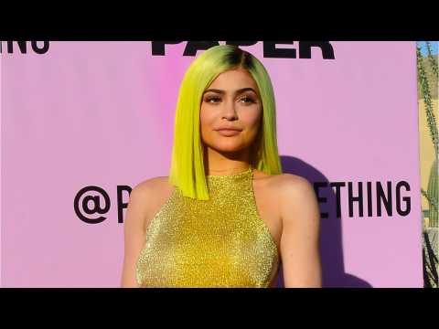 VIDEO : People Are Fixated On Kylie Jenner's Body And Pregnancy