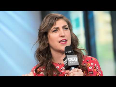 VIDEO : Mayim Bialik Talks About Sexual Harassment And Gets It Very Wrong
