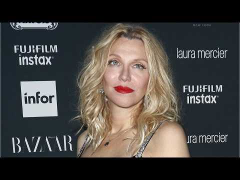 VIDEO : Courtney Love Warned Actresses About Weinstein In 2005