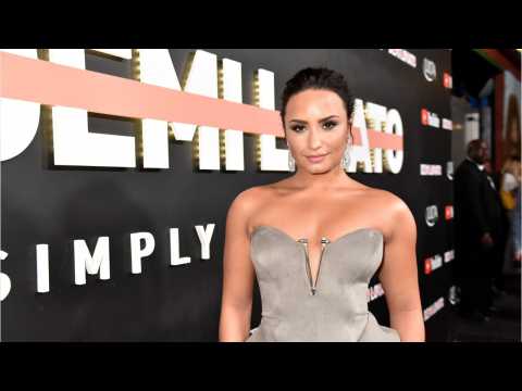 VIDEO : Demi Lovato Premiere's Her Documentary 'Simply Complicated'