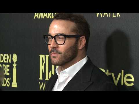 VIDEO : Jeremy Piven denies appalling harassment accusations