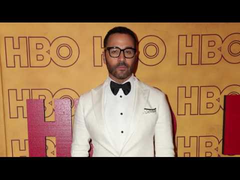 VIDEO : Jeremy Piven Denies 'Appalling Allegations' Against Him