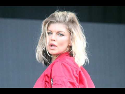 VIDEO : Fergie not ready to date