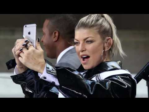 VIDEO : Fergie Reveals She's Not Even Thinking About Dating Yet