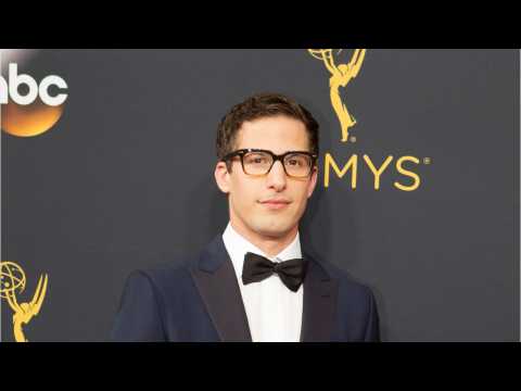 VIDEO : Andy Samberg Admits That Parenting Is Hard