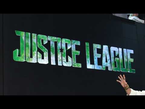 VIDEO : Who Does Julian Lewis Jones Play In 'Justice League'?