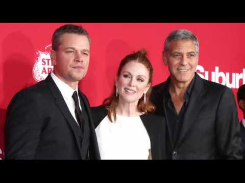 VIDEO : George Clooney & Matt Damon appear at 'Suburbicon' premiere