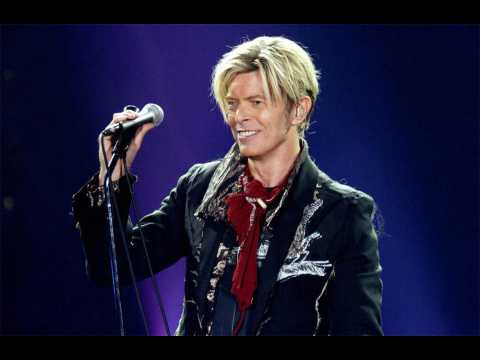 VIDEO : David Bowie lyrics put up for auction
