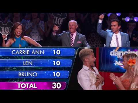 VIDEO : 'Dancing With the Stars' Gives Out A Perfect Score
