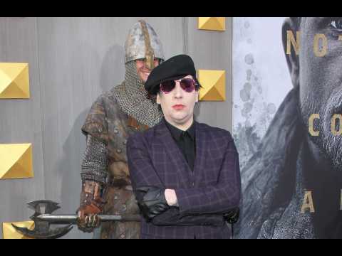 VIDEO : Marilyn Manson reignites feud with Justin Bieber