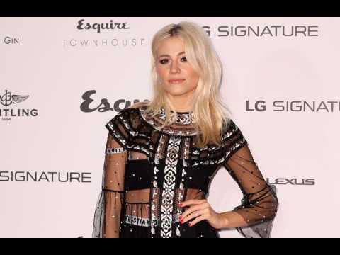VIDEO : Are Ed Sheeran and Pixie Lott collaborating?