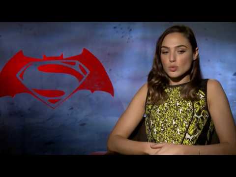 VIDEO : Gal Gadot Says Wonder Woman is the ?Glue? of the Team