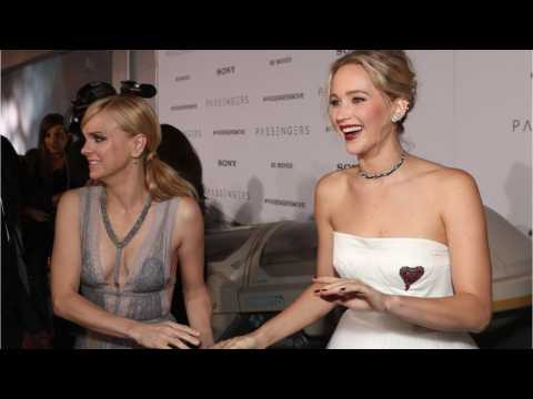VIDEO : Jennifer Lawrence apologized to Anna Faris about the cheating rumors