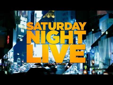 VIDEO : Ryan Gosling Hosts Saturday Night Live's 43rd Season Premiere