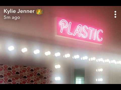 VIDEO : Kylie Jenner dpense dj une fortune pour son bb