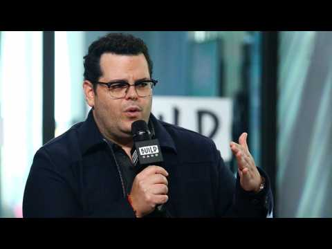 VIDEO : To Eliminate Spoilers, Josh Gad Denied 