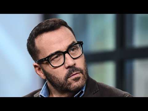 VIDEO : Jeremy Piven Interview Dropped Amid Sexual Assault Allegations