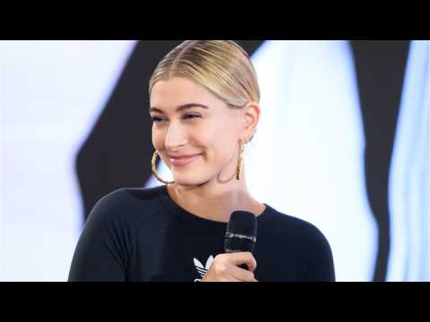 VIDEO : Hailey Baldwin And Shawn Mendes ?Very Into Each Other?