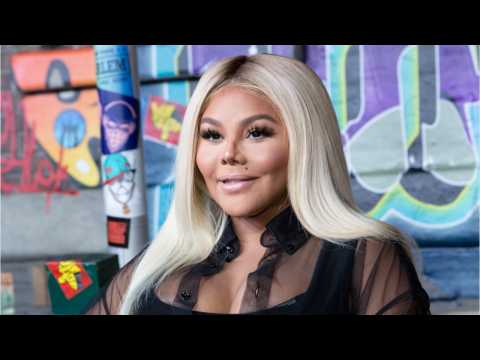 VIDEO : Beyonce Channels Lil? Kim For Halloween