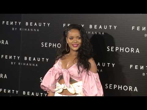 VIDEO : Rihanna cumple 30 aos, felicidades!