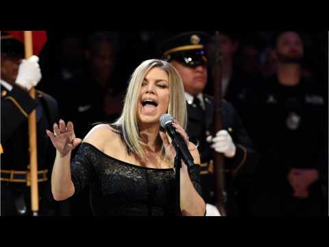 VIDEO : Fergie Not Acknowledging Haters Of Her National Anthem Performance