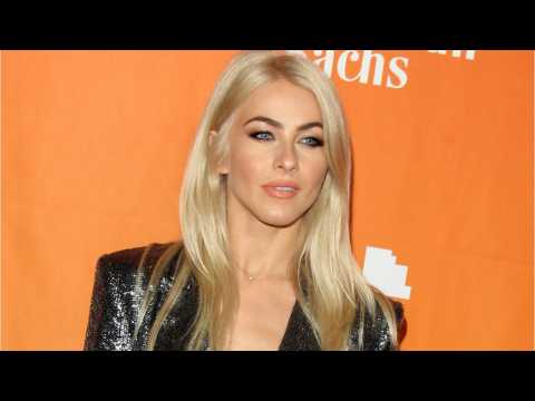 VIDEO : Julianne Hough Dyes Hair Red After Being Blonde for Years