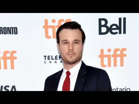 VIDEO : CW's 'Charmed' Reboot Casts Rupert Evans